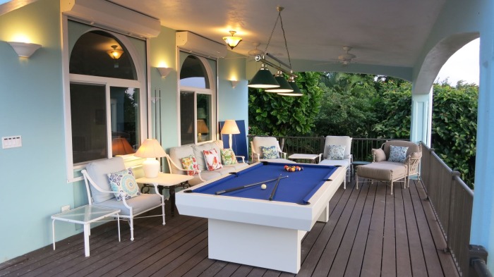 Plumeria Villa: New billiard porch
